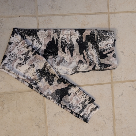 Terez Pants - Camouflage Leggings
